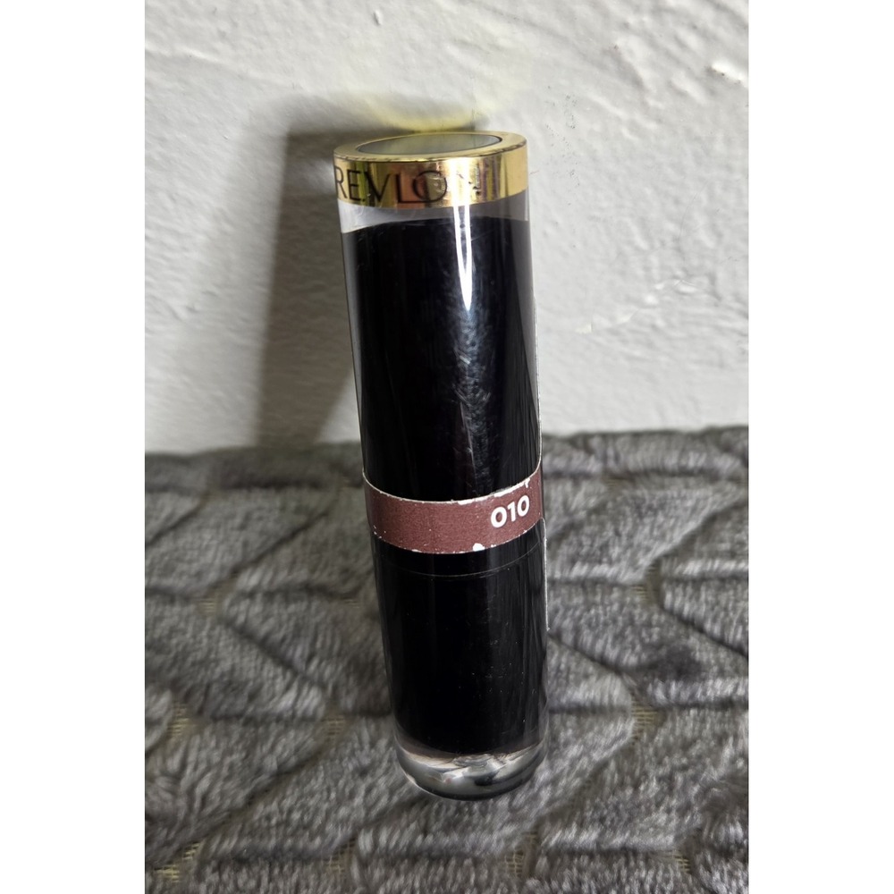 NEW Revlon Super Lustrous Glass Shine Lipstick 010 Chocolate Luster 0.11 oz - Picture 1 of 4